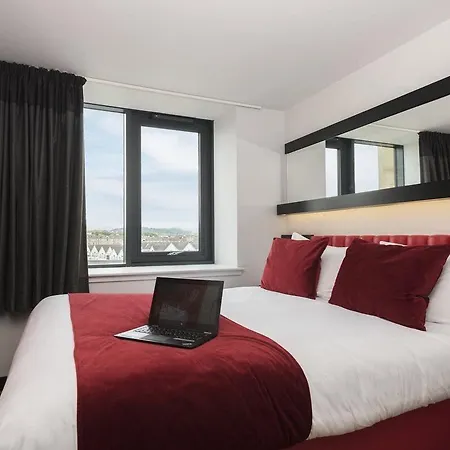 Haymarket Hub Hotel Edinburgh Exterior photo